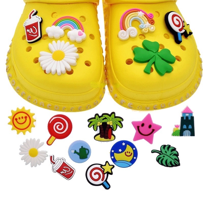 การ์ตูนดอกไม้ Clover Jibbits สําหรับ Crocks Rainbow Star Croc Charm Cloud รองเท้า Charms House Crocs สําหรับเด็กผู้หญิงรองเท้าอุปกรณ์เสริมตกแต่ง