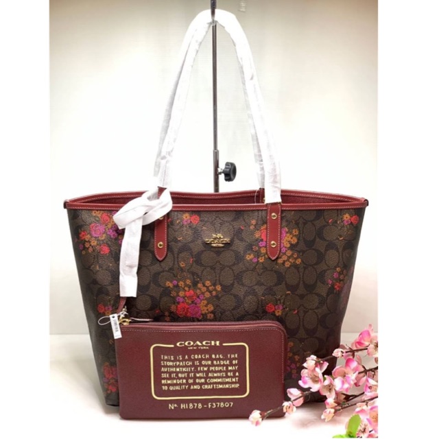 COACH - Canvas ลายดอกไม้