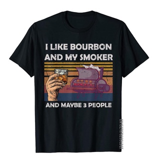 เสื้อยืดผ้าฝ้าย พิมพ์ลาย I Like Bourbon My Smoker 3 People Funny BBQ สไตล์ยุโรป สําหรับผู้ชาย