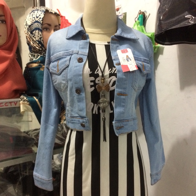 เสื้อแจ็คเก็ต levis แบบแขวน