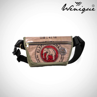 Belt bag รุ่น Premium กระเป๋าคาดอก ลายช้างแดงตาราง พื้นเขียว ขนาด 29*18*9 ซม. (D007)