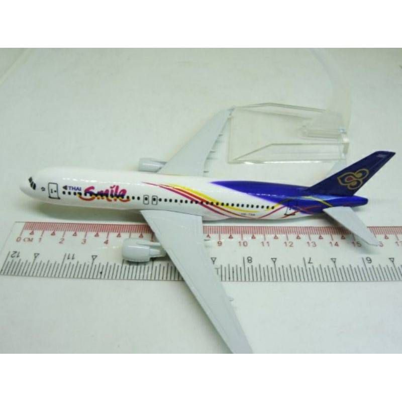 เครื่องบินโมเดลเหล็ก Airbus A320 - Thai Smile ยาวประมาณ 16cm