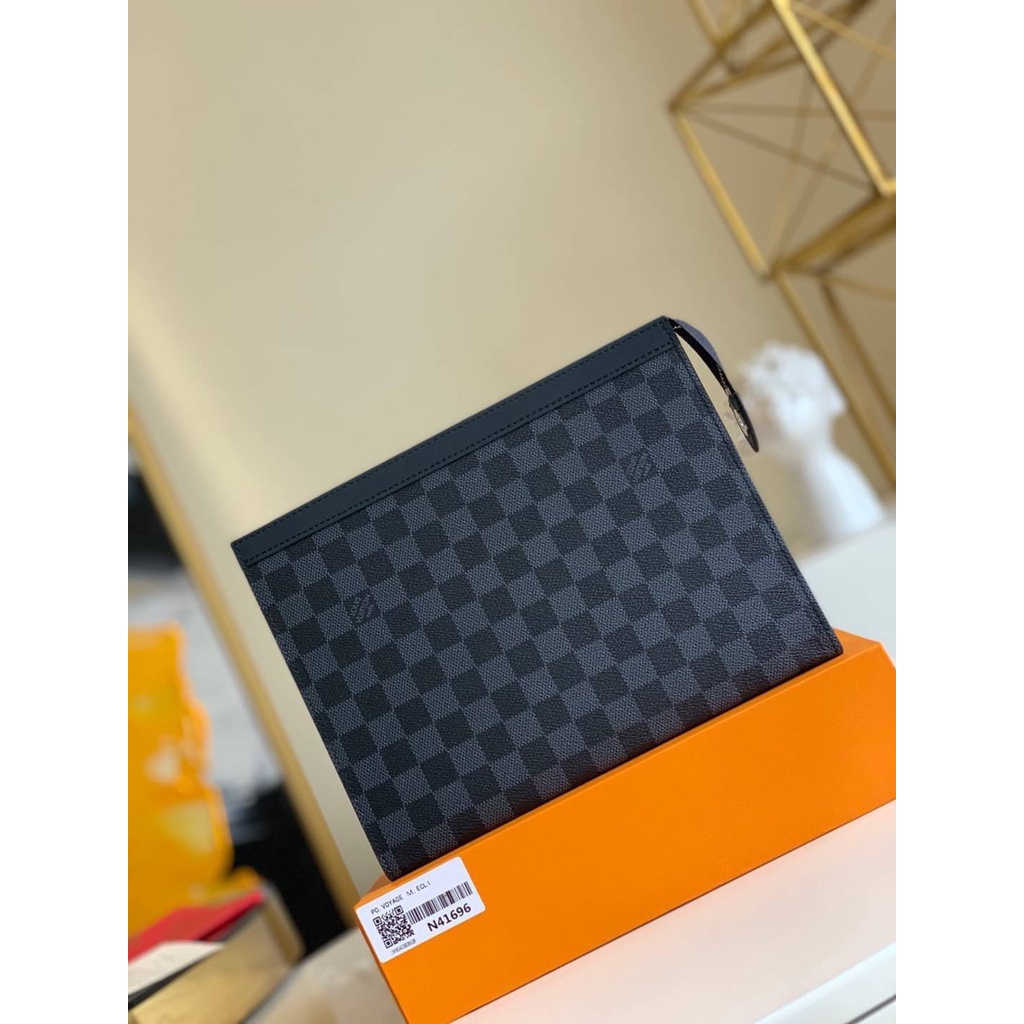 Louis Vuitton pochette voyage mm