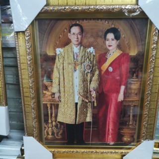 กรอบรูปทอง​ 8x10 นิ้ว ร.9 รวมรัชกาล ภาพครอบครัว ขนาด 8x10” นิ้ว