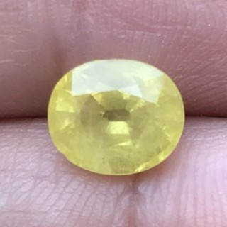 2.69ct 8.3x7.2mm พลอยบุษราคัมแทนโก Oval Natural Yellow Sapphire, Tanga