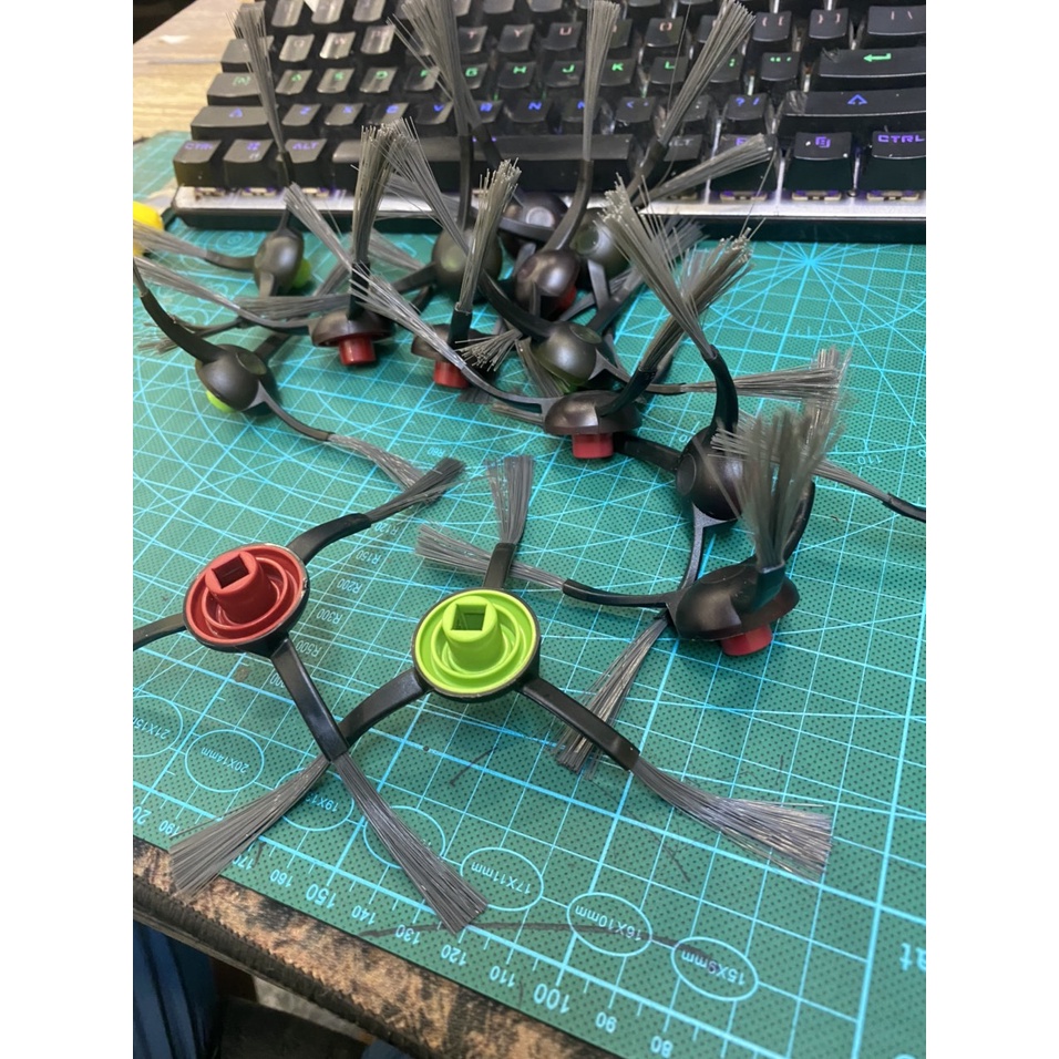 อุปกรณ์เสริม แปรงด้านข้าง แปรงกวาดสําหรับ Ecovacs DN33,320,36,39, Dn55,520,56,58, T5, N5, N8, DJ65, 