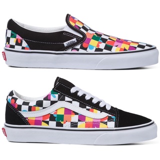 VANS SLIP ON/OLD SKOOL FLORAL CHECKERBOARD BLACK TRUE WHITE SNEAKERS สินค้ามีประกันแท้