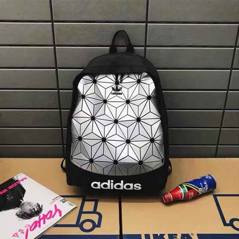 กระเป๋า อาดิดาส มาใหม่ สีสวย รุ่นหายาก พร้อมส่งจากไทยจ้า Adidas Originals 3D Backpack ad12