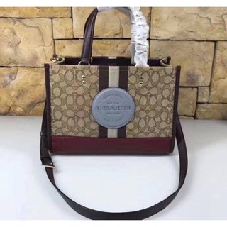 Coach DEMPSEY CARRYALL IN SIGNATURE