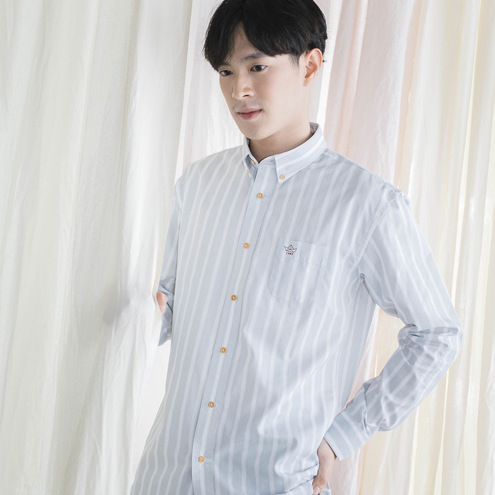 (SIZE S) ISSARA Original เสื้อเชิ้ตชาย ปกกระดุม ทรงสลิม เขียวเทาลายทาง origami ship