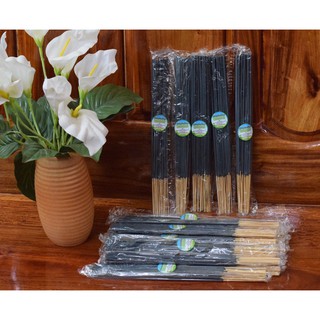 ธูปสมุนไพรไล่ยุง ธูปไล่ยุง ธูปจุดกันยุง Herbal incense  สีดำ 5 ห่อ ( 1ห่อมี 30 ก้าน)