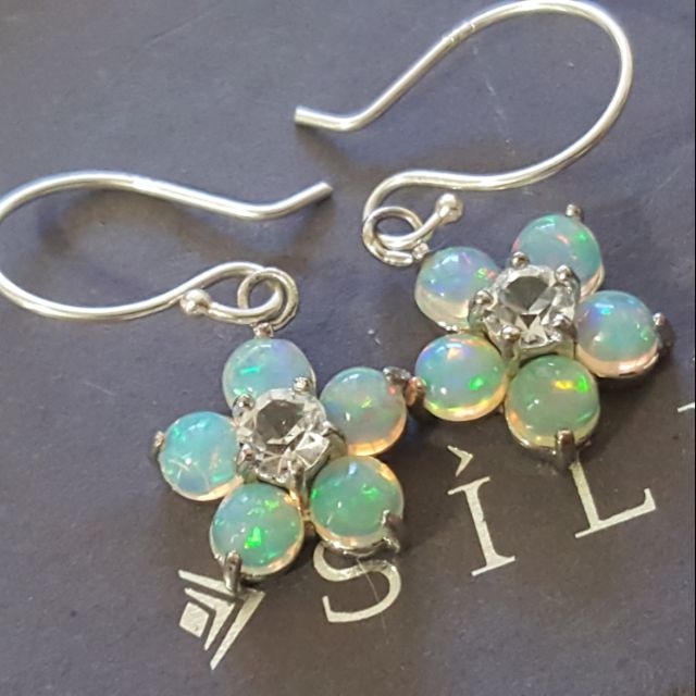 ต่างหูโอปอลแท้ (Natural opal earrings)