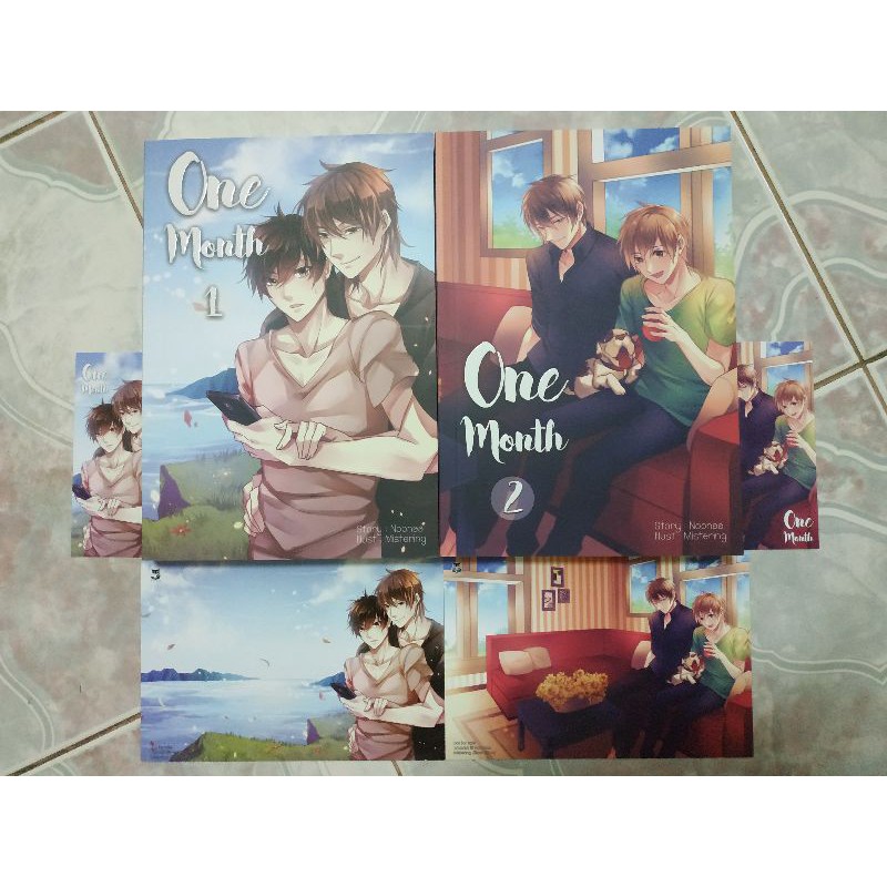 พร้อมส่ง! (นิยายวาย) One month 1-2 สภาพ 85%