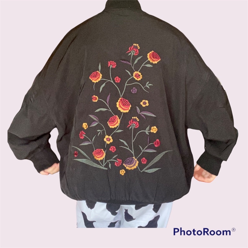 Sukajan แฟชั่นซูคาจันดอกไม้ซูคาจันดอกไม้สาวซูคาจันผู้หญิงซูคาจันสึกะจันที่สองใช้แจ็คเก็ตสึกะจันสึกะจ