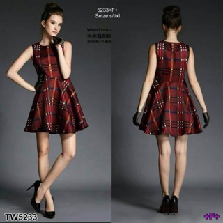Dress เดรสแขนกุดลายสก๊อต  ผ้าพมิพ์ลาย