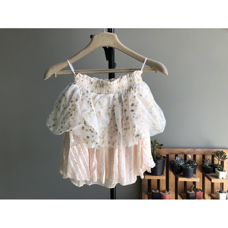 กระโปรงแฟชั่น สีขาว shein size XS (เอว 20" ยาว 14.4") เอวยางยืดได้