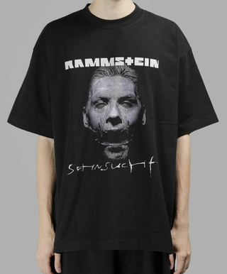 Vetements หายาก demna gvasalia Rammstein Sehnsucht บุรุษเสื้อยืดสีดำขนาดใหญ่ NWT