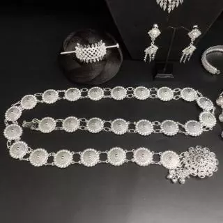 เครื่องประดับชุดไทยสร้อยเด็ก,ผู้ใหญ่ สีเงินพลอยขาวครบเซ็ต