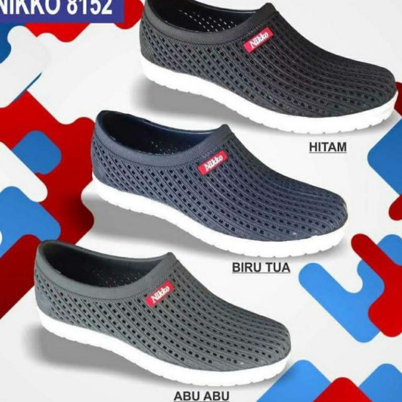 รองเท้ายางกันน้ําสําหรับผู้ชาย Nikko