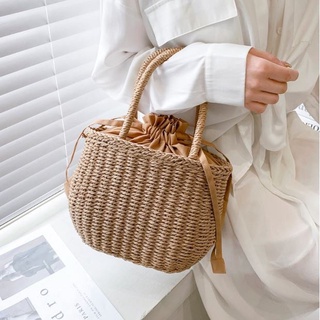 Beach Straw Bag กระเป๋าสาน กระเป๋าสะพายข้าง ฐาน9นิ้ว