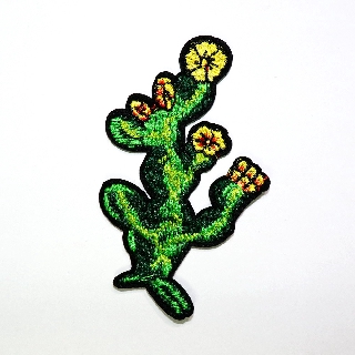 [ ตัวรีดติดเสื้อ ต้นกระบองเพชร ดอกไม้ งานปัก ] Cactus Patch DIY wop ตกแต่ง ตัวรีด ติดเสื้อ ติดกระเป๋า ยีนส์ อาร์ม แคคตัส