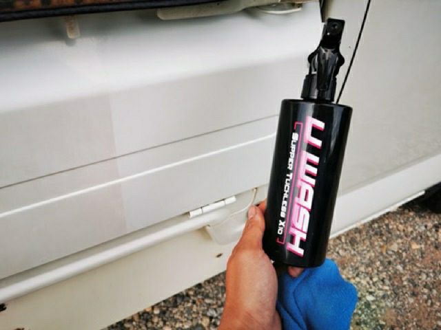 U WASH 1 ขวด แถมผ้าไมโครไฟเบอร์ 1 ผืน ( เจ้าเก่าของแท้100%)