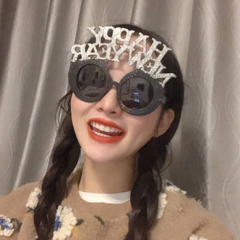 ก.ค9 อิน ร้อนยอดนิยมแฟชั่นตลกแว่นตาสุขสันต์วันเกิดแว่นตาสวัสดีปีใหม่แว่นตาพรรคแว่นตาแว่นกันแดดของขวัญ ราคา ถูกที่สุด ดีลบีเคเค แกลเลอรีภาพที่ 7