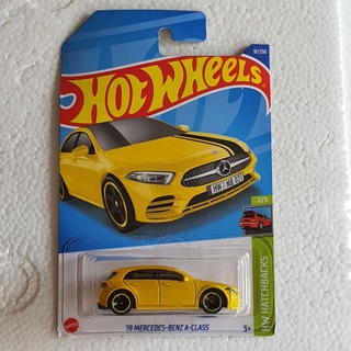 hotwheels Mercedes Benz a class สีเหลือง