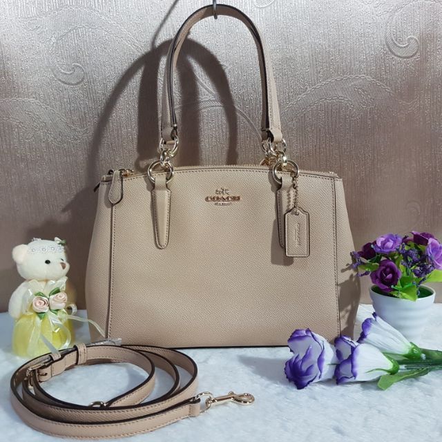 COACH F57523 MINI CHRISTIE CARRYALL IN CROSSGRAIN LEATHER
COLOR : IMITATION GOLD/BEECHWOOD