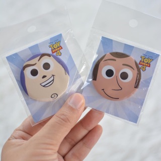 (( พร้อมส่ง )) เข็มกลัดทอยสตอรี่ Toy Story ลายวู้ดดี้และบัซไลท์เยียร์ Woody, Buzz Lightyear จากญี่ปุ่น