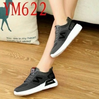 พร้อมส่ง👠👠👠รองเท้าผ้าใบ สไตล์แฟชั่น Chic Chic ใส่สบาย🍭