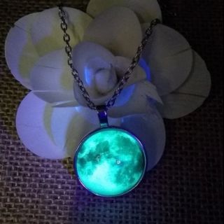 [ ☆ เรืองแสง ☆ ] สร้อยคอพระจันทร์ • ● Glow in the dark Moon Necklace