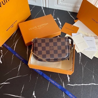 LOUIS VUITTON Mini Pochette DC21 New in the box (ออริ) กระเป๋าคลัทช์ หนังแท้💯