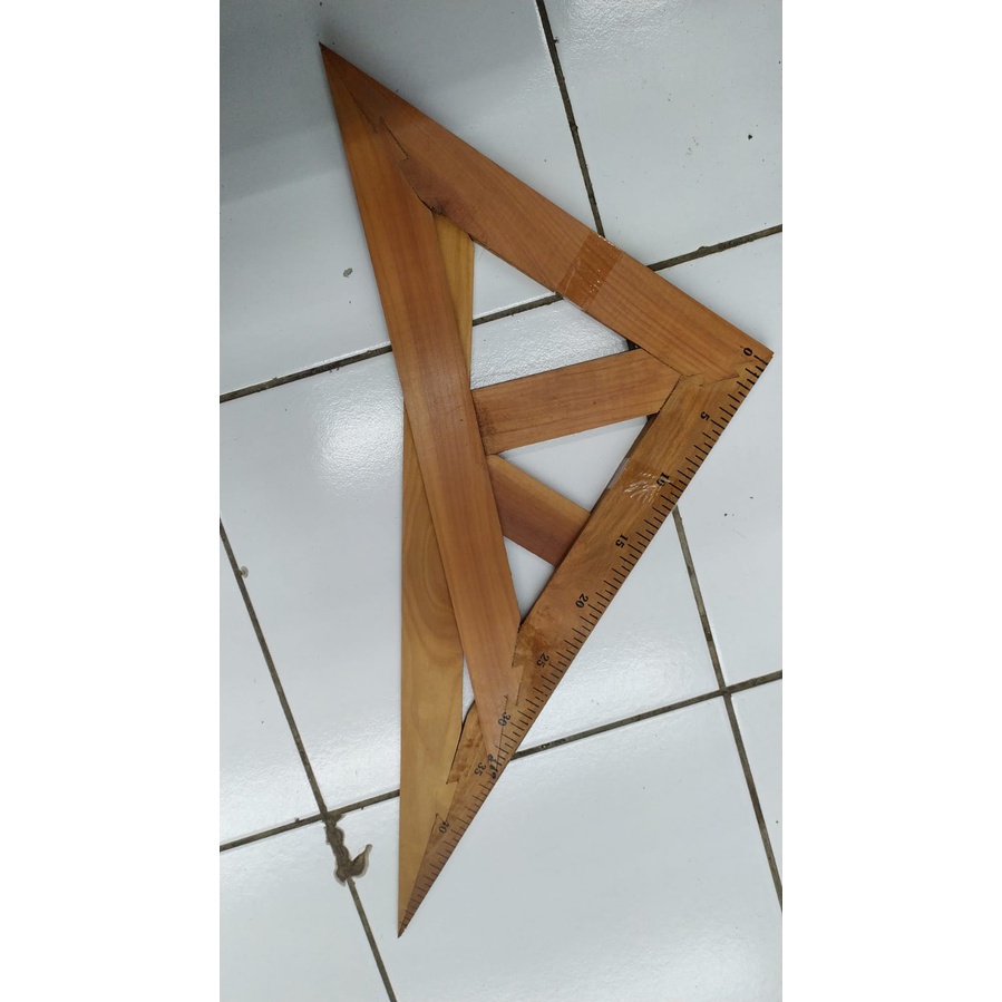 THICK TRIANGLE WOODEN RULER - ไม้ไม้
