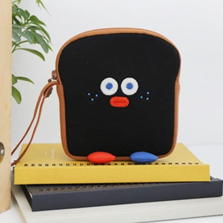 [พร้อมส่ง+ของแท้] Brunch Brother Runtoast Pouch กระเป๋าเอนกประสงค์ ของแท้ 100%
