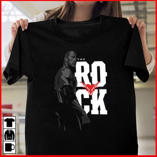 เสื้อยืด พิมพ์ลายโลโก้ The Rock Illustrated Gildan Cool Fit สําหรับผู้ชาย และผู้หญิงS-5XL