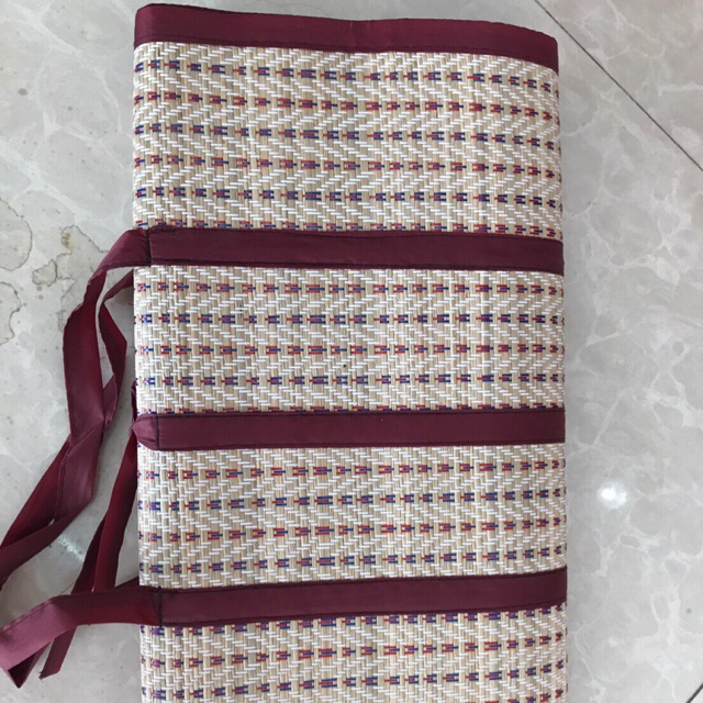 เสื่อกก 3พับ เล็ก เนื้อละเอียด