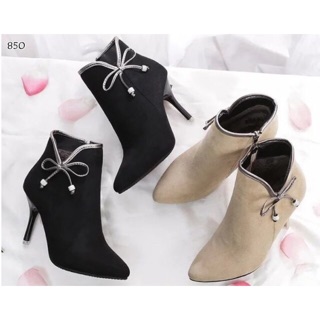 Classic boot sneakers 690.-ฟรีEms