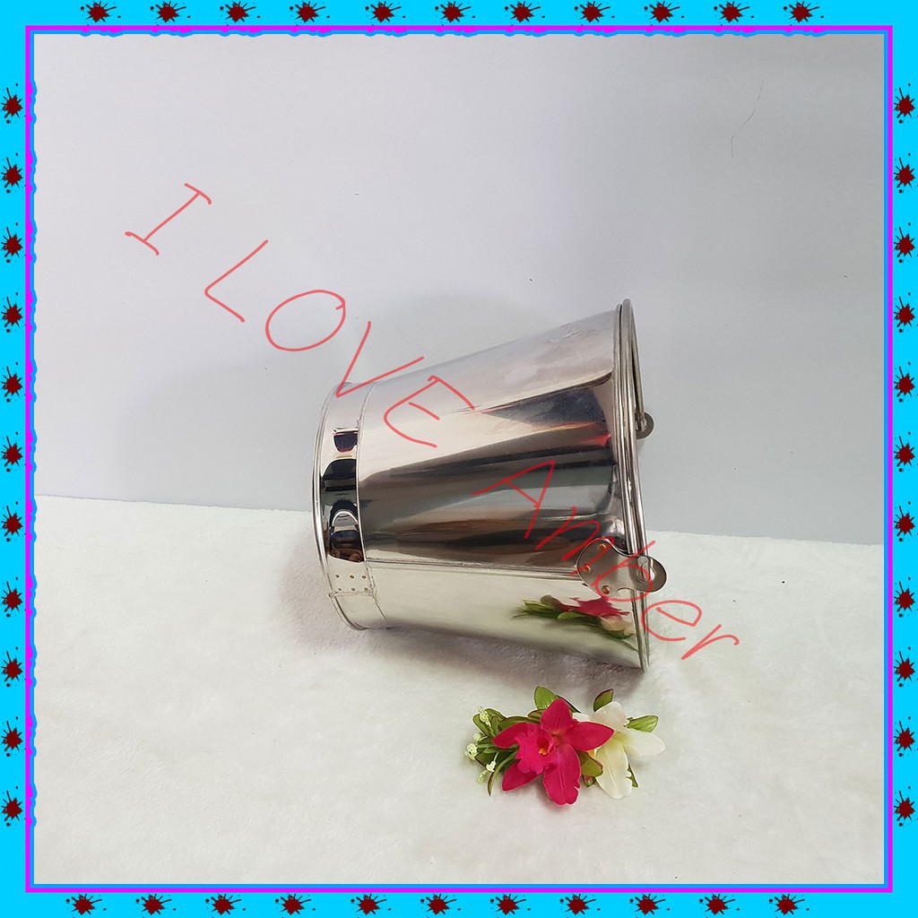 ถังหิ้วน้ำสแตนเลส  ตรา : แอปเปิ้ล   เบอร์ 11 ขนาด  24*18*19 ราคา  585 ลดเหลือ  445 บาท รายละเอียดสิน