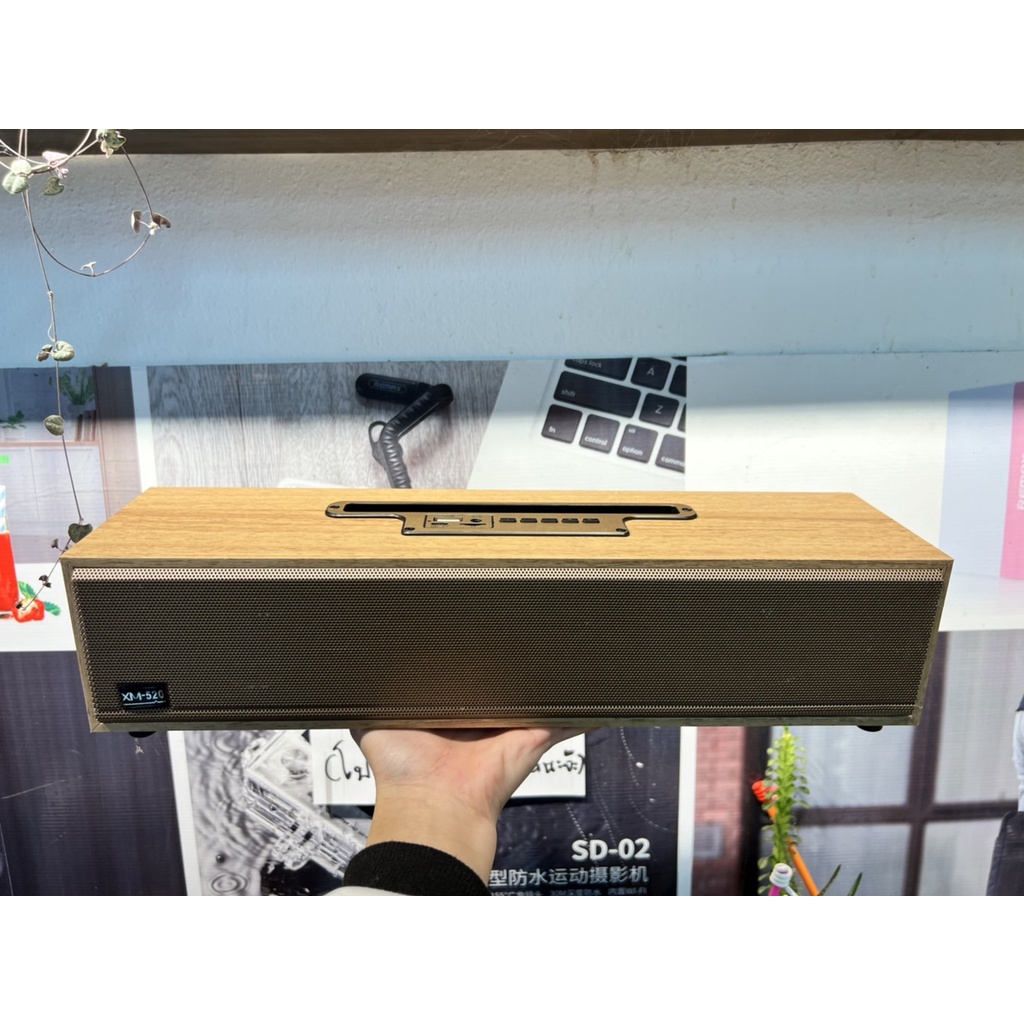 ลำโพงบลูทูธ รุ่น XM-520 เสียงดีเบสหนัก ลำโพงมีแบตในตัว ลำโพงกลางแจ้ง พกพาง่าย รองรับ AUX/USB/TF