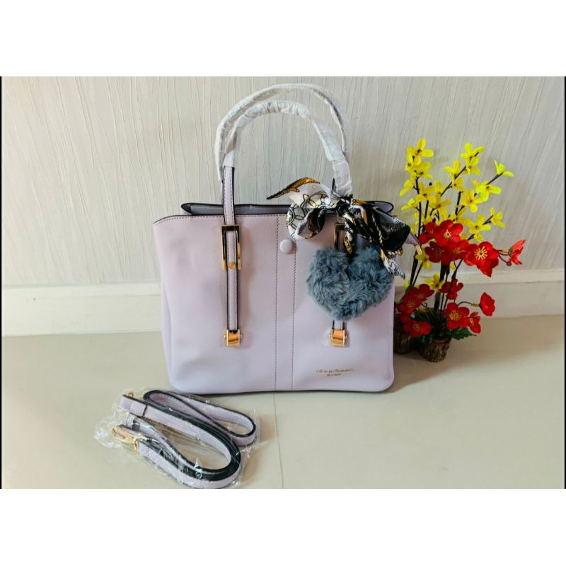 กระเป๋าสายKaraya Thazava