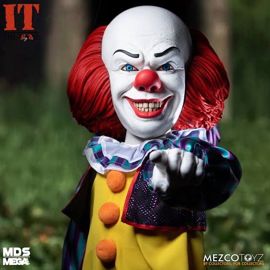 MDS MEZCO MDS MEGA SCALE IT (1990): Talking Pennywise 38 cm(แท้)