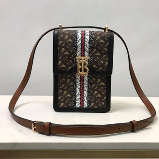 กระเป๋าสะพาย บลูเบอร์รี่ CROSSBODY BAG