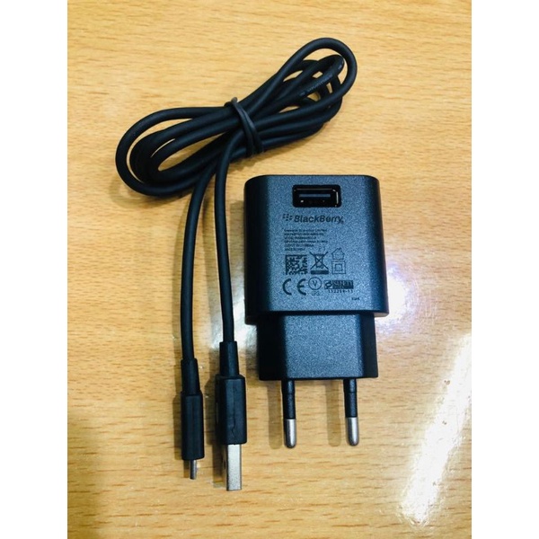 เครื่องชาร์จ blackberry Q10 / Z10 / 9220 ดั้งเดิม