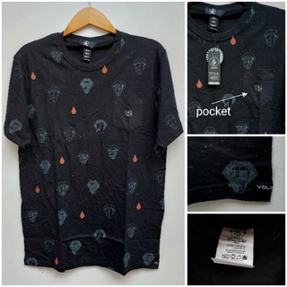 เสื้อยืด ลาย Volcom มีหลายแบบ