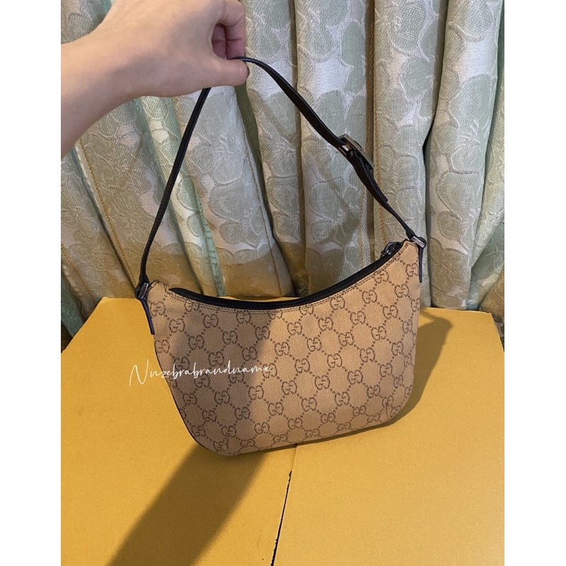 ❌ขายเเล้ว sold ❌Authentic Gucci Pochette เเท้ Vintage style color rare item  Gucci Pouch Gg Brown Ca