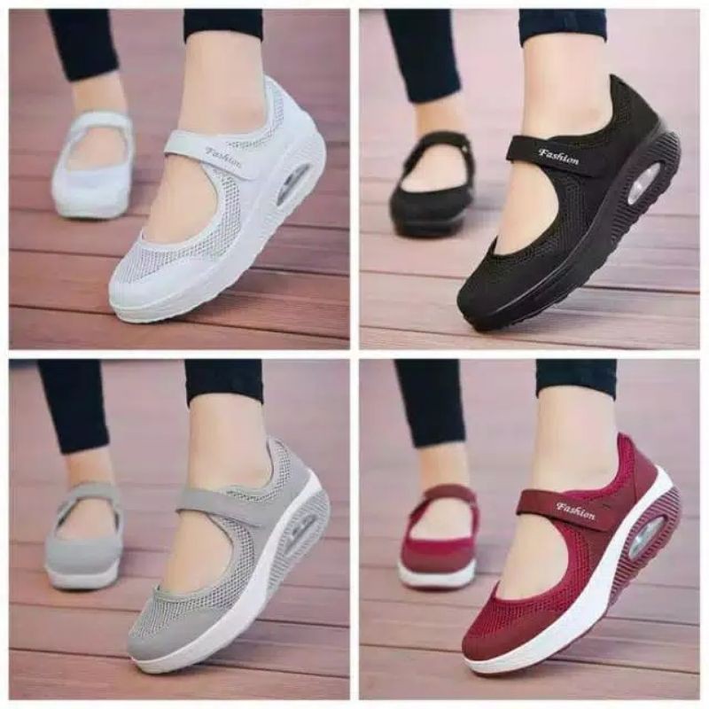 รองเท้าแบบสวม (DM 20)