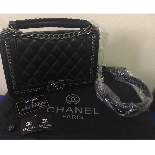 กระเป๋าลาย Chanel boy แบบโซ่ล้อม 10"