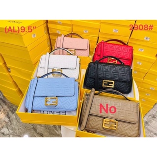 กระเป๋าสะพายข้าง Fendi 🎀