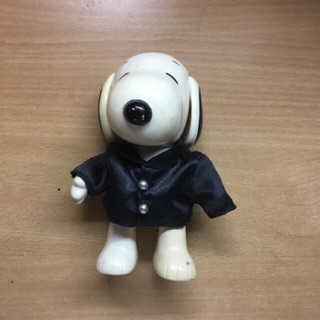 โมเดล Snoopy with Black Shirt